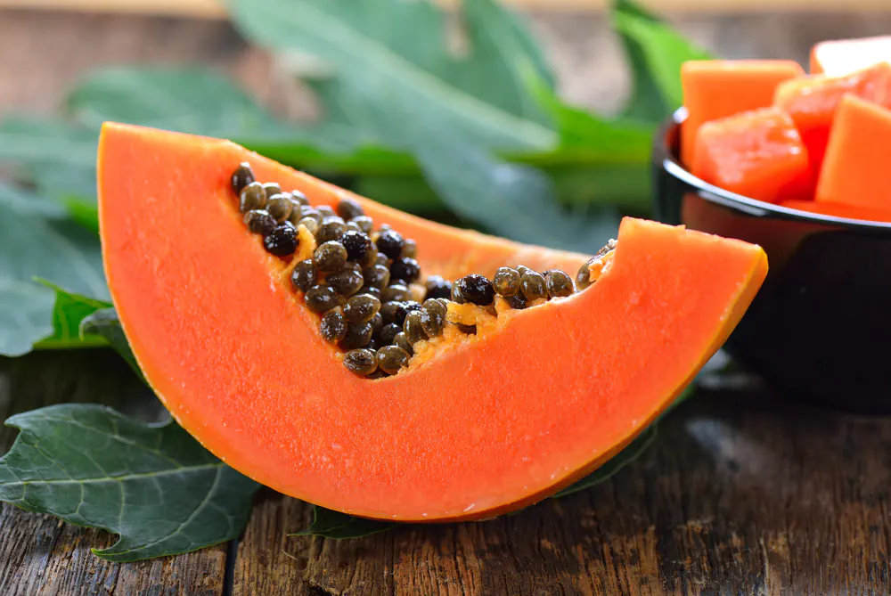 papaya - foods that reduce bloating naturally